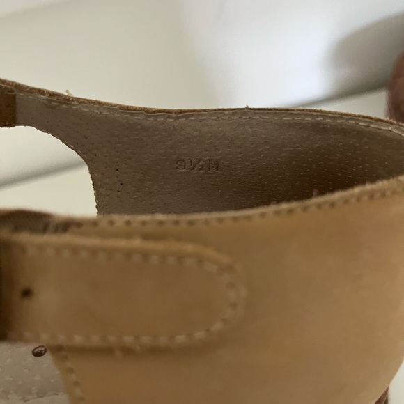 (Sold) Eddie Bauer | Beige Suede Fisherman Sandals - Picture 6 of 7
